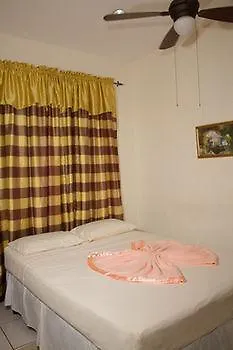Inna Citi Place Bed And Breakfast Port of Spain 2*,  Trinidad And Tobago