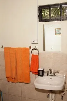 Hotel Inna Citi Place Bed And Breakfast Port of Spain